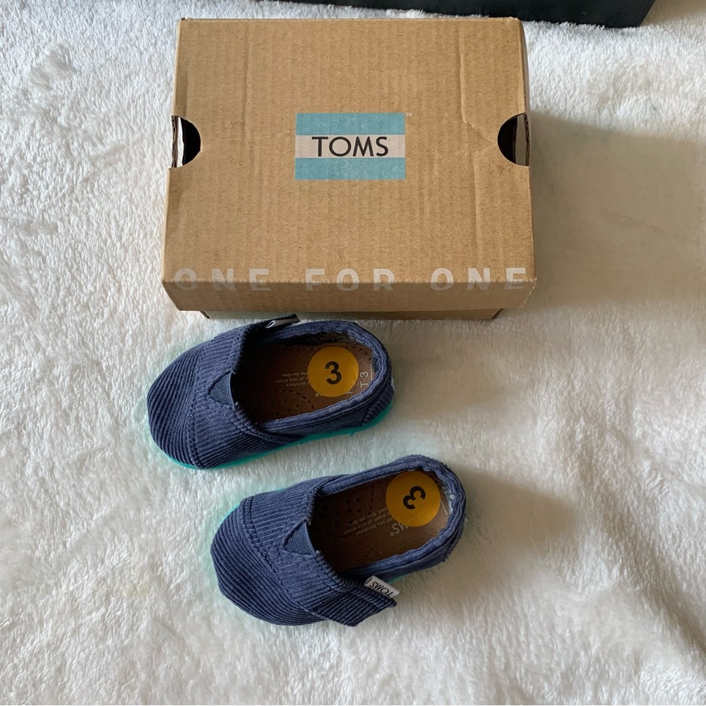 Blue Toms baby boy shoes 0-3 months